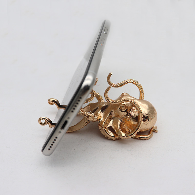 Estátua de Metal de Polvo e Lu - Edc Carry Pen avaliação e preço