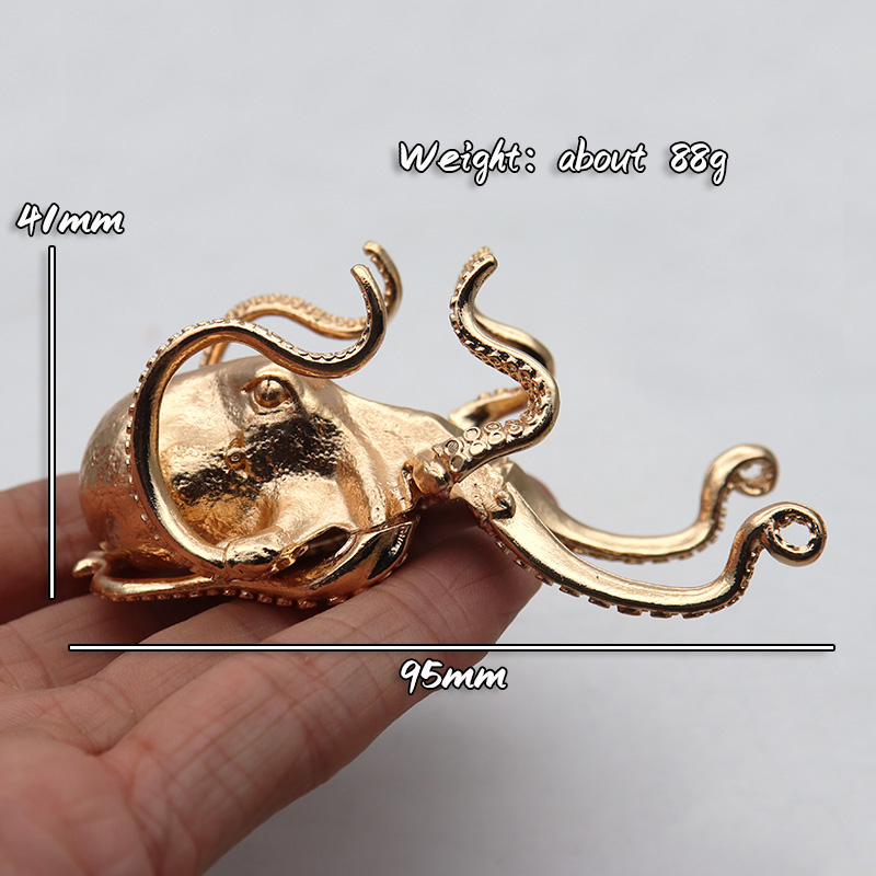 Estátua de Metal de Polvo e Lu - Edc Carry Pen avaliação e preço